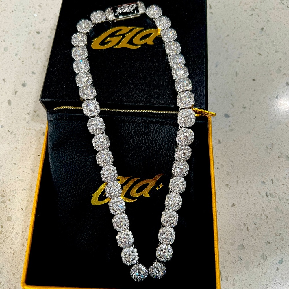 GLD Shop Clustered Tennis Diamond Chain (White Gold)